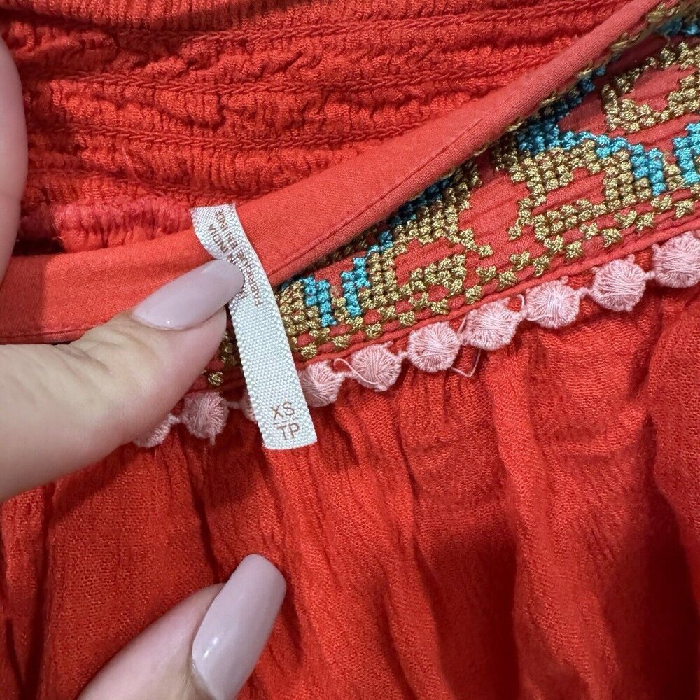 Free People Bohemian gauze shorts w/crochet lace hem & embroidered waistband XS - Picture 4 of 7